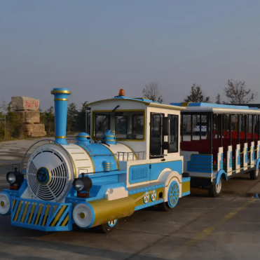 游乐园巡游花车大赏：创意造型与活力表演的完美碰撞