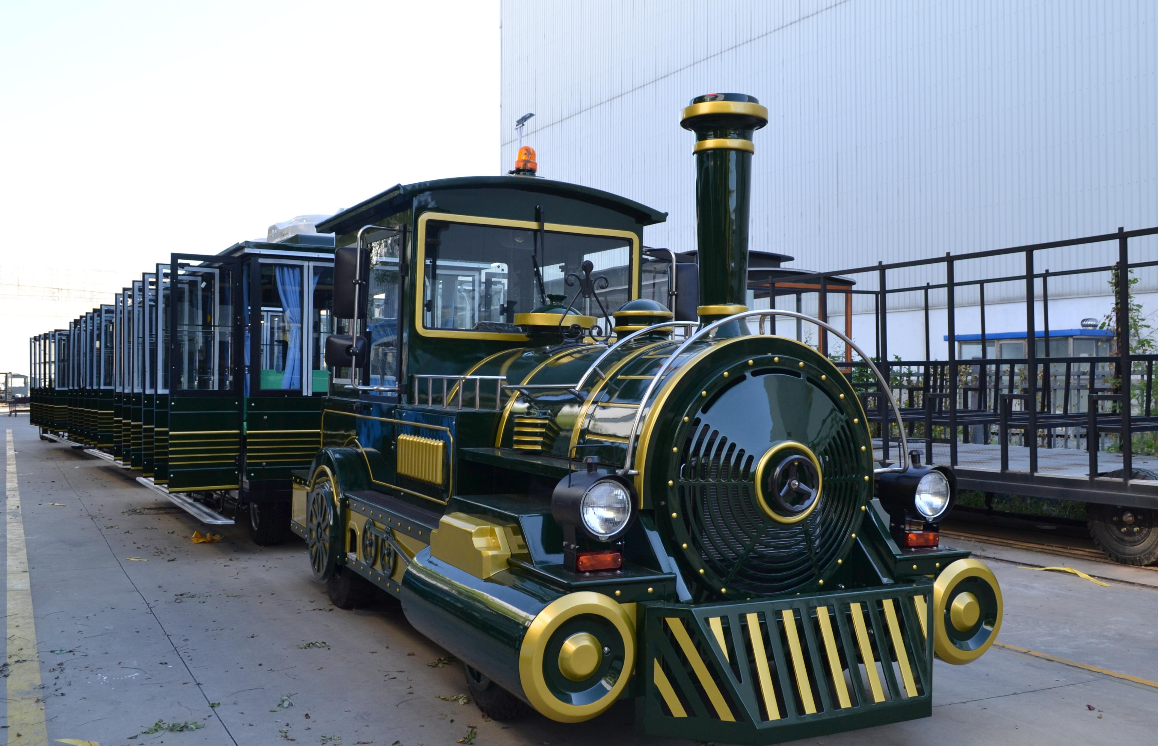 燃油与电动轮式观光火车